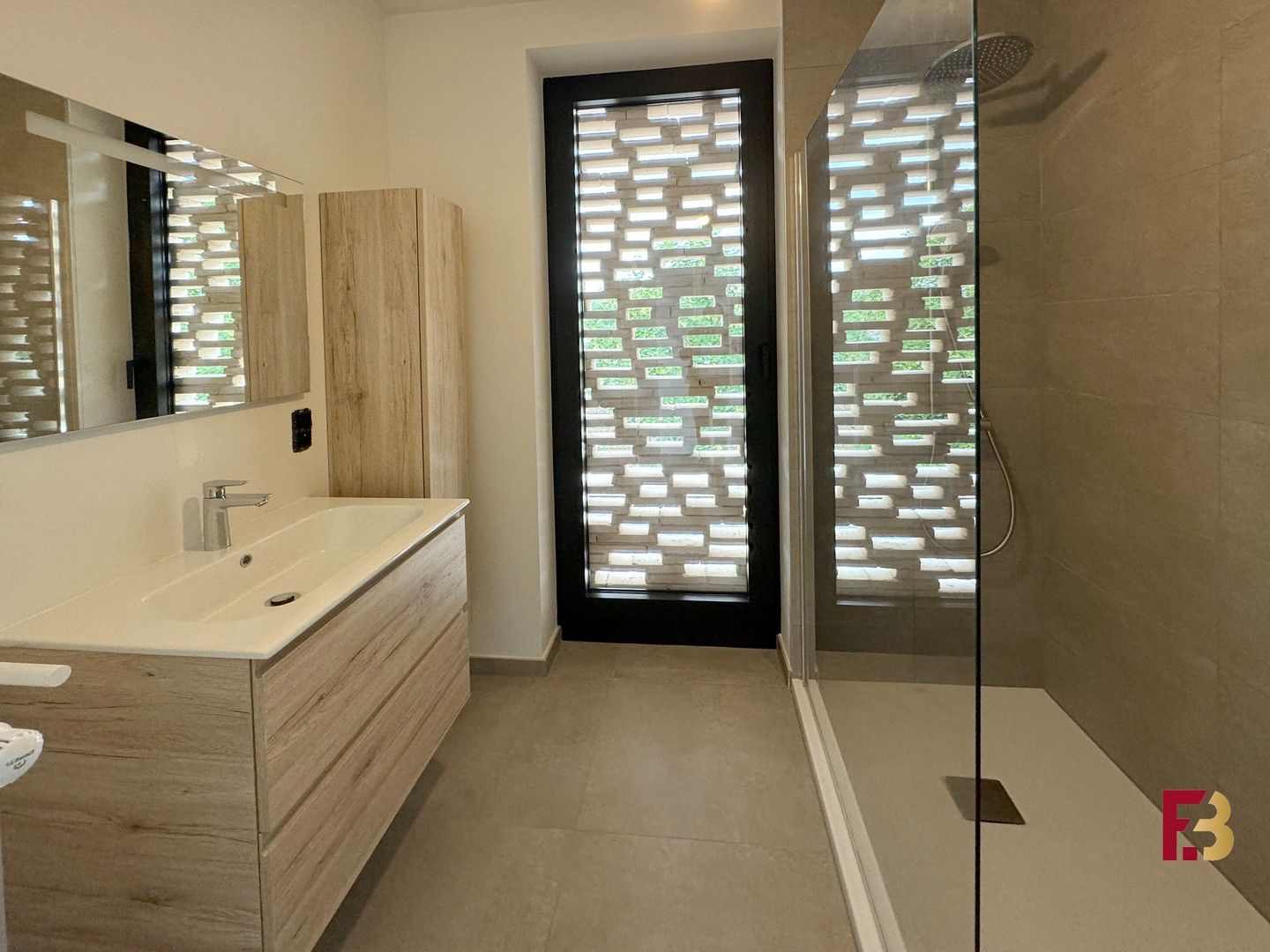 BEN-appartement met 2 slaapkamers en ruim terras te Kruisem foto 8