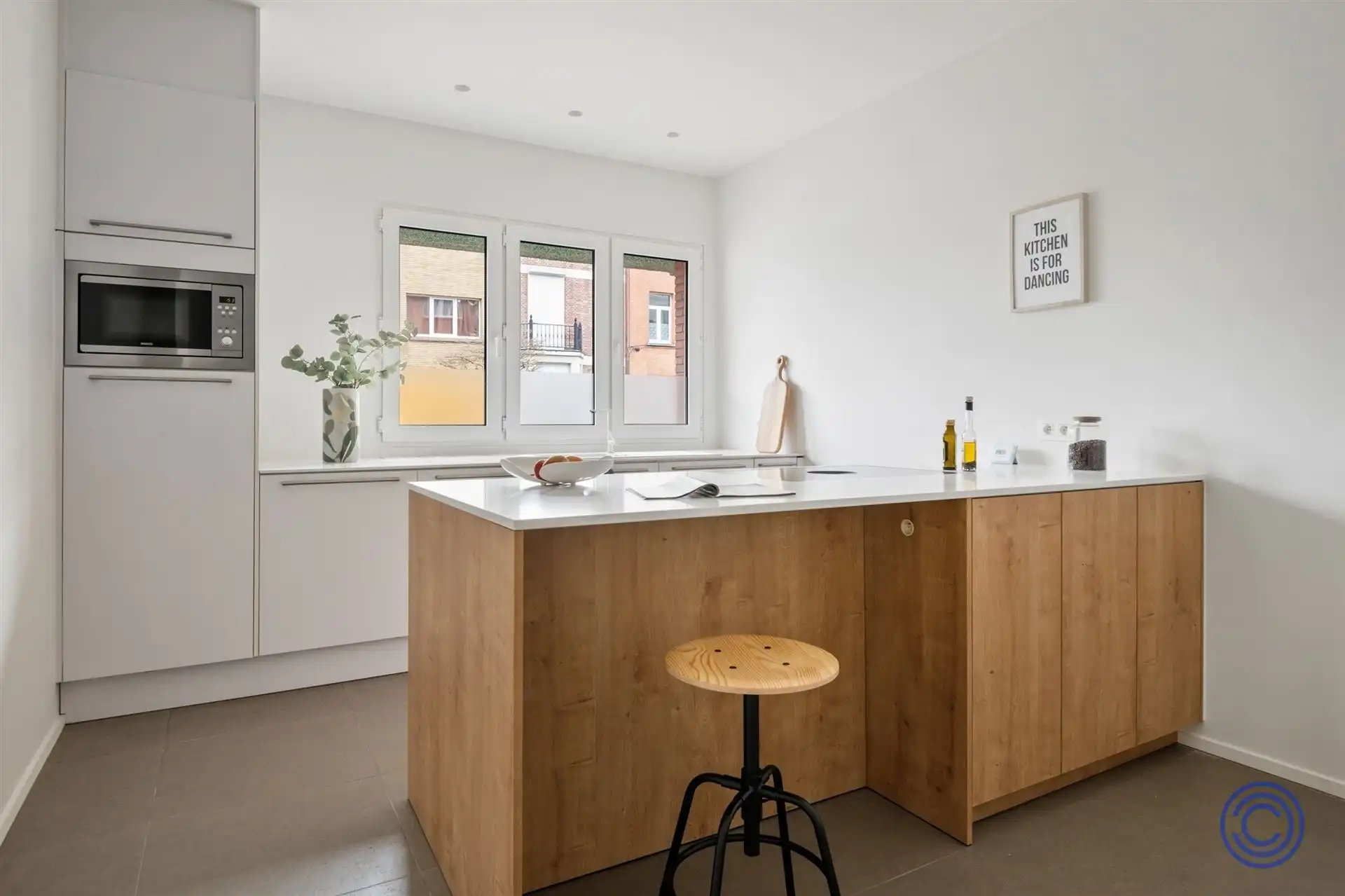 Knap gerenoveerd GLV appartement! foto 5