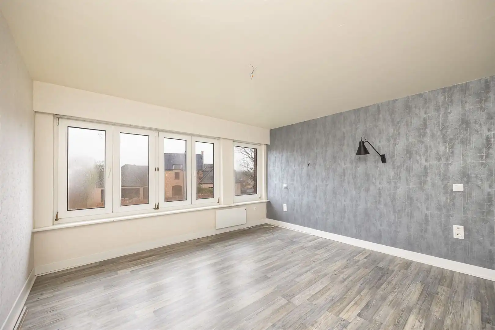 Ruime woning met 4 slpks & top-potentieel in Wuustwezel! foto 17