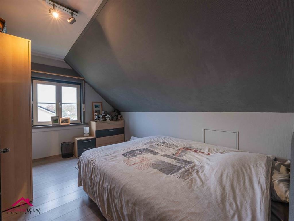 Verrassend ruime en gezellige, instapklare vrijstaande woning met paardenstal foto 36