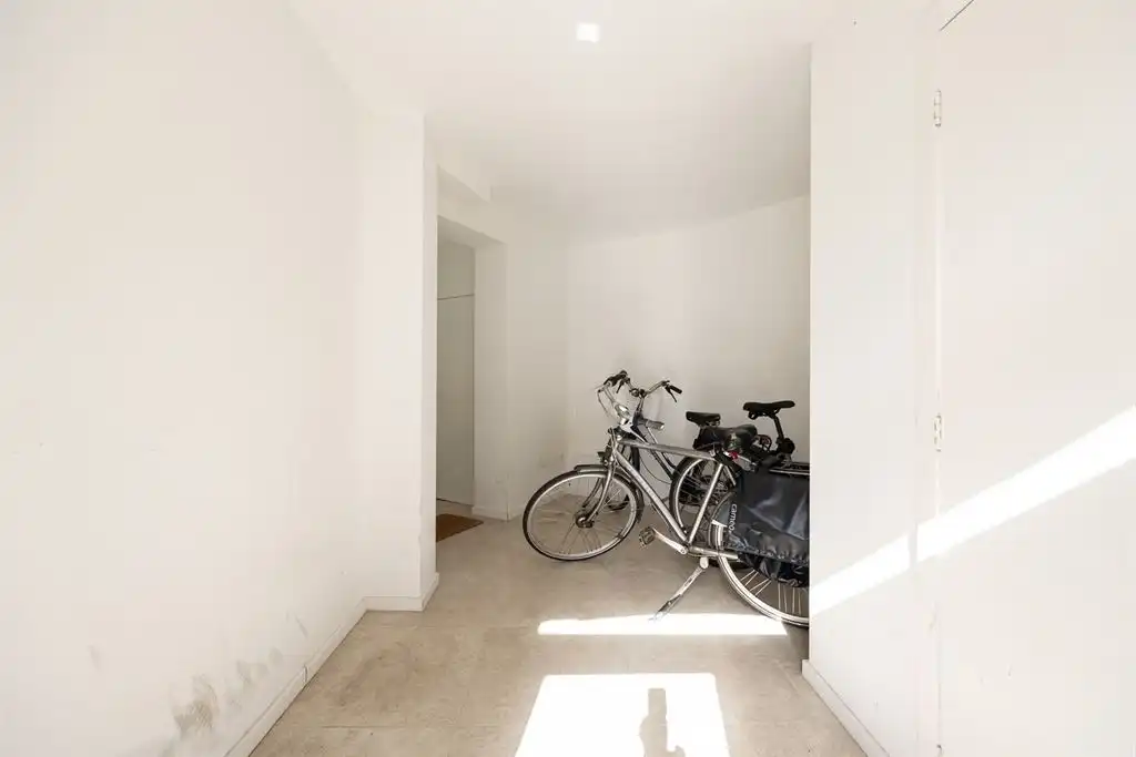 Licht hoekappartement in hartje Zurenborg foto 11