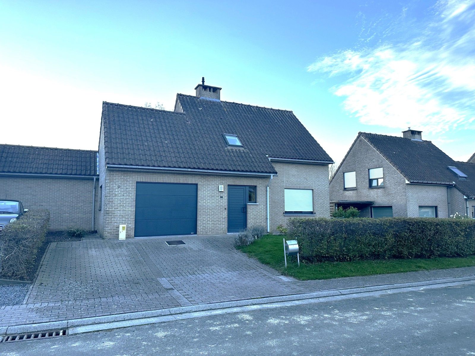  Ruime 3-Gevelwoning met tuin en uitzicht op groen foto 1