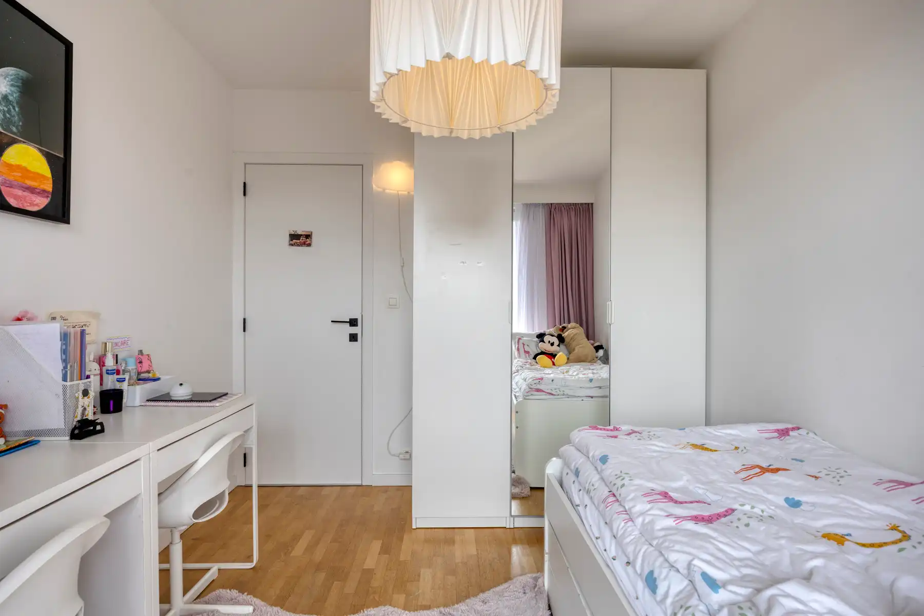 Gerenoveerd 3-slaapkamer appartement foto 14