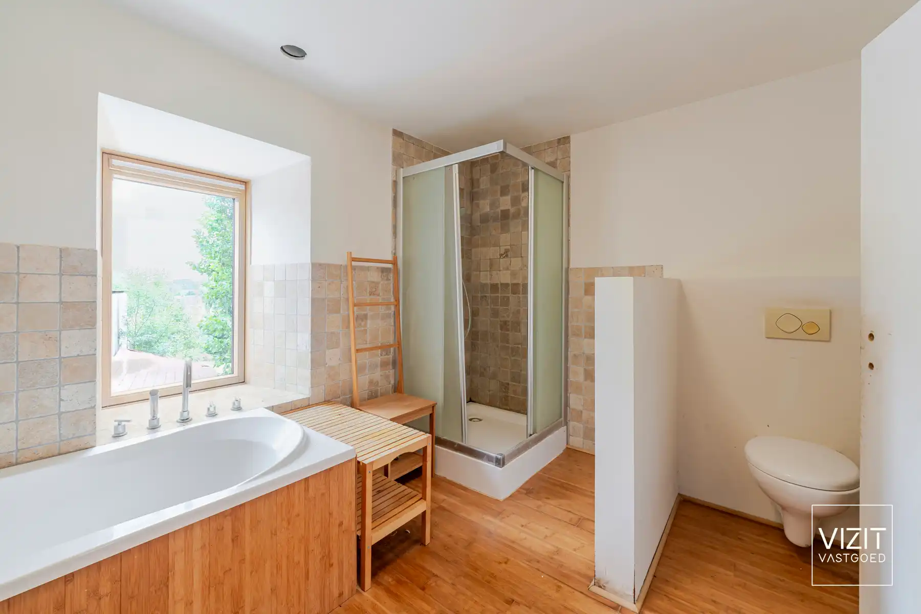 Ruime gezinswoning te Denderhoutem foto 9