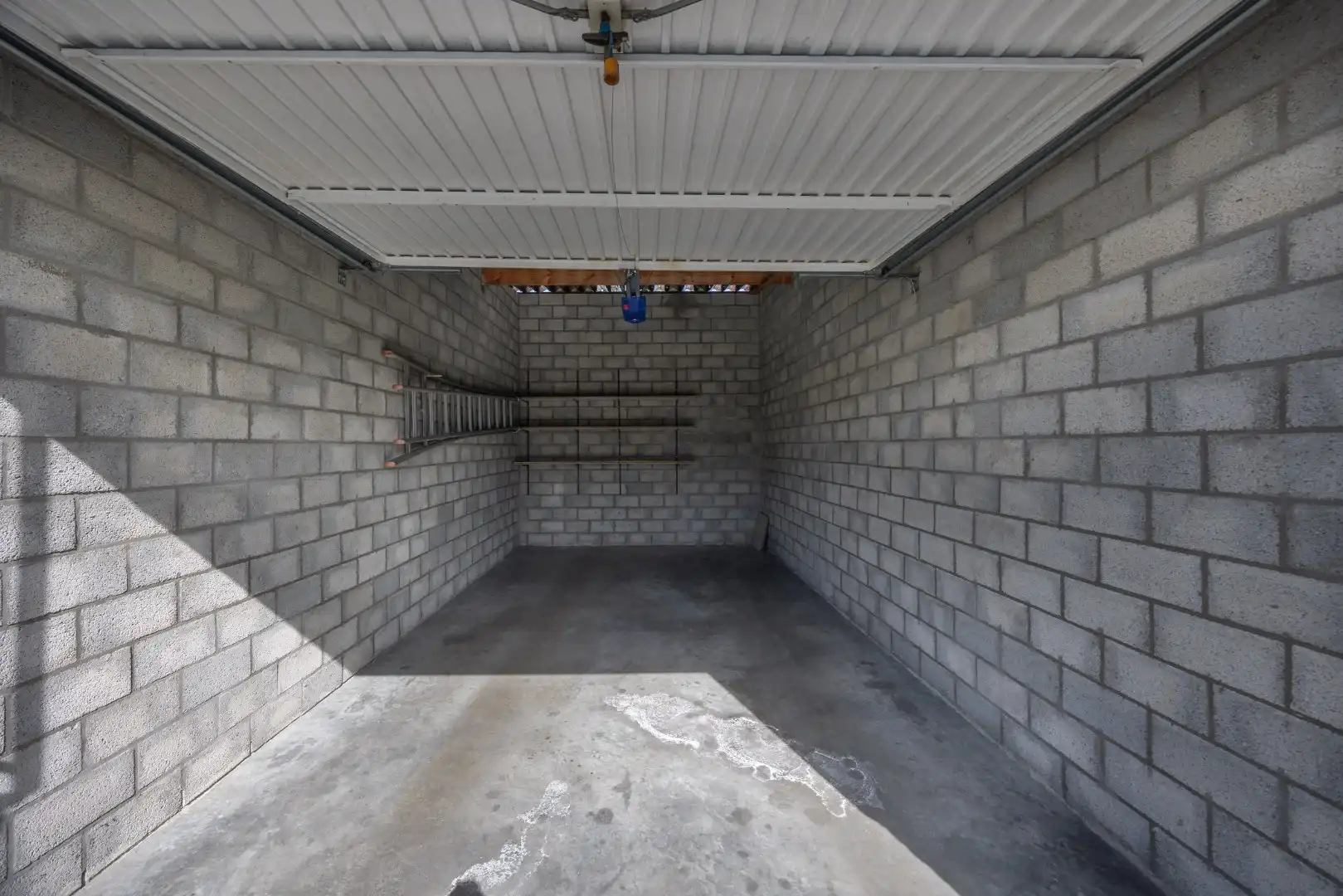 Instapklaar appartement te koop! foto 25