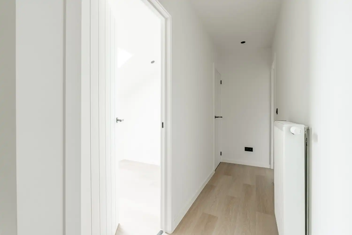 Volledig gerenoveerde charmante woning met diepe tuin, 3 slaapkamers en EPC B foto 21
