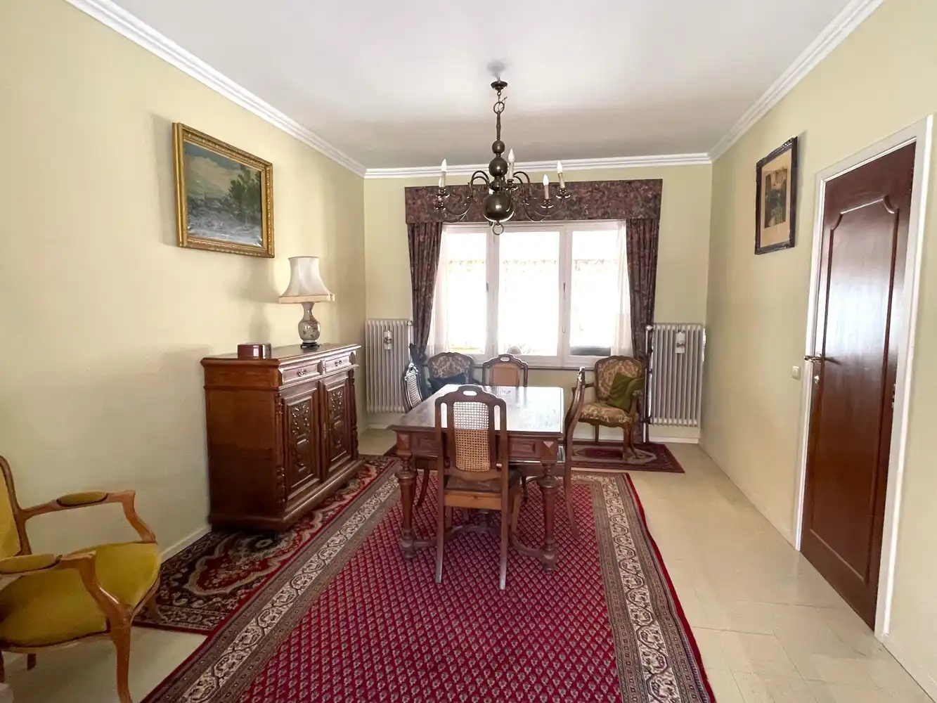 Ruime, solide gezinswoning met 4/5 slaapkamers en zonnige tuin in Koningslo foto 4