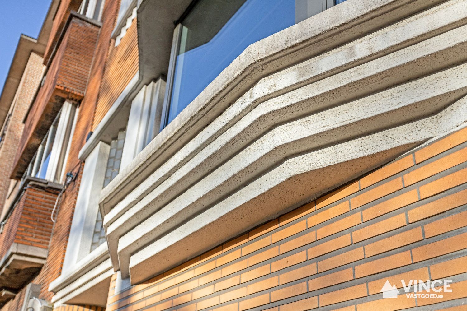 Prachtig huis met indrukwekkende elementen, ruime indeling en leuke tuin foto 42
