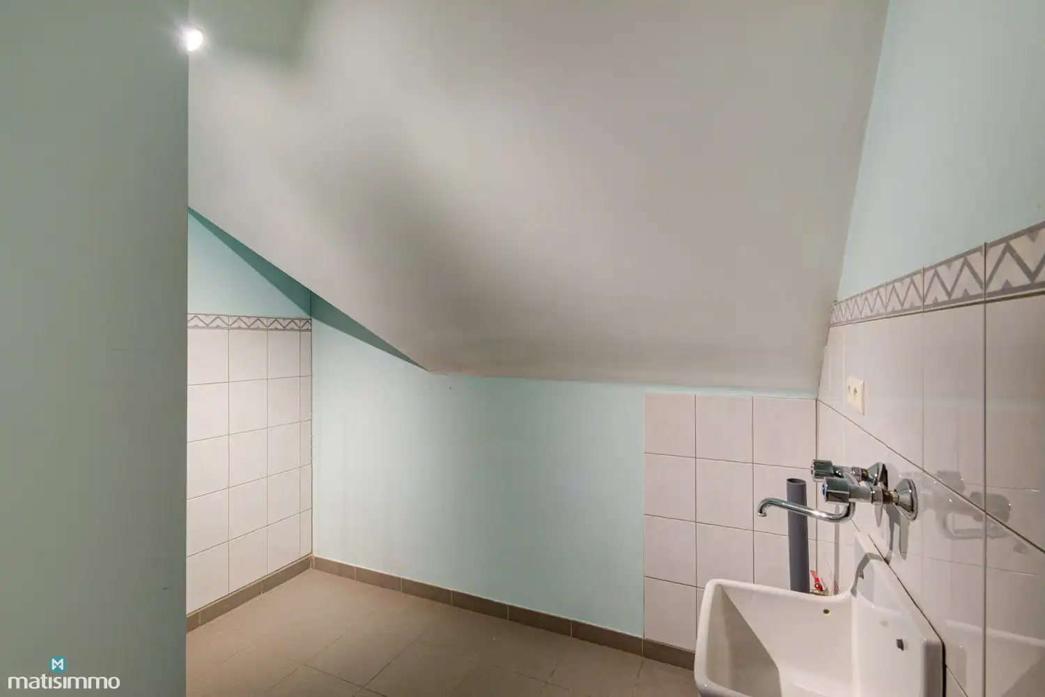 DUPLEXAPPARTEMENT MET 2 SLAAPKAMERS, 2 TERRASSEN EN GARAGEBOX AAN HET CENTRUM VAN BILZEN foto 20
