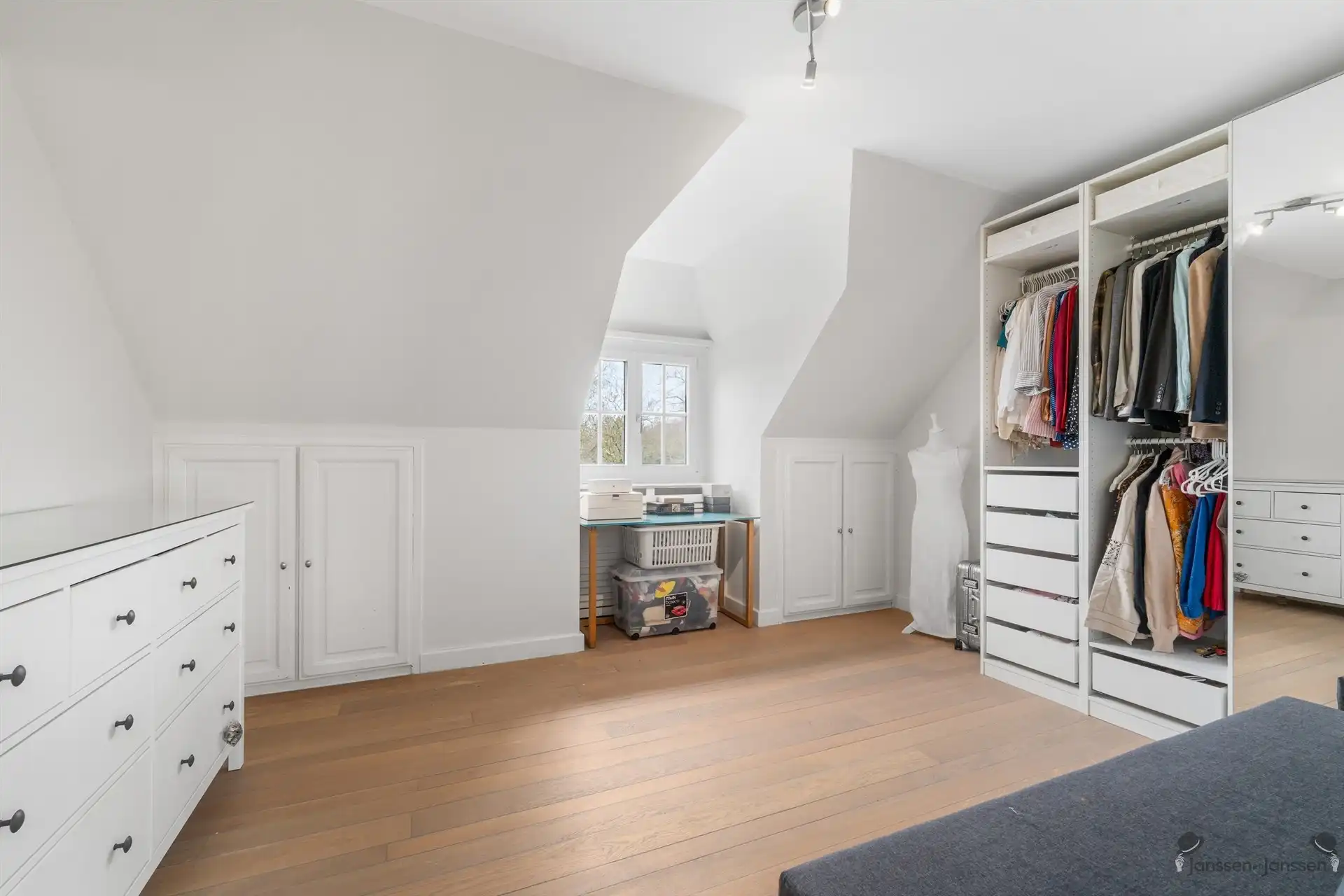 Prachtige villa op een perceel van 1.500m² in het groene Sint-Job. foto 19