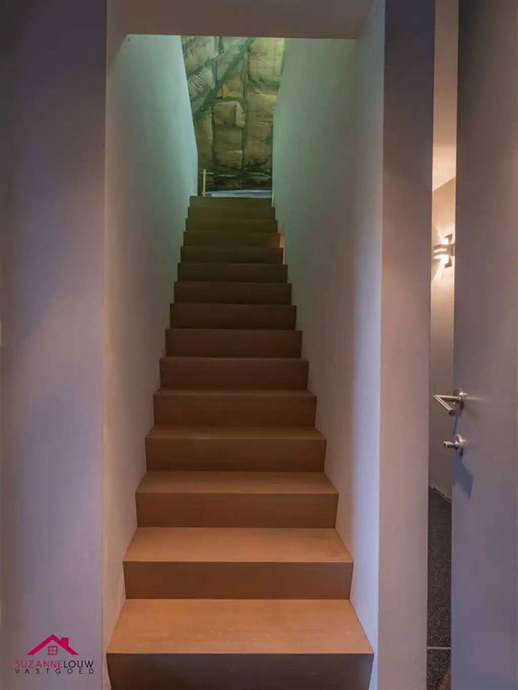 Vrijstaande woning in hedendaagse stijl foto 41