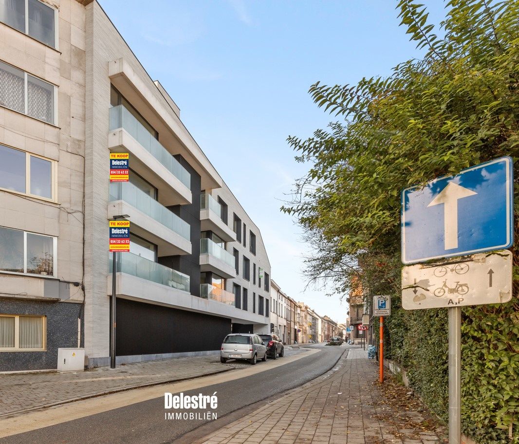 STIJLVOL WONEN IN HET HART VAN AALST: LUXUEUS BEN APPARTEMENT MET 2 SLAAPKAMERS EN TERRAS OP DE EERSTE VERDIEPING.  foto 3