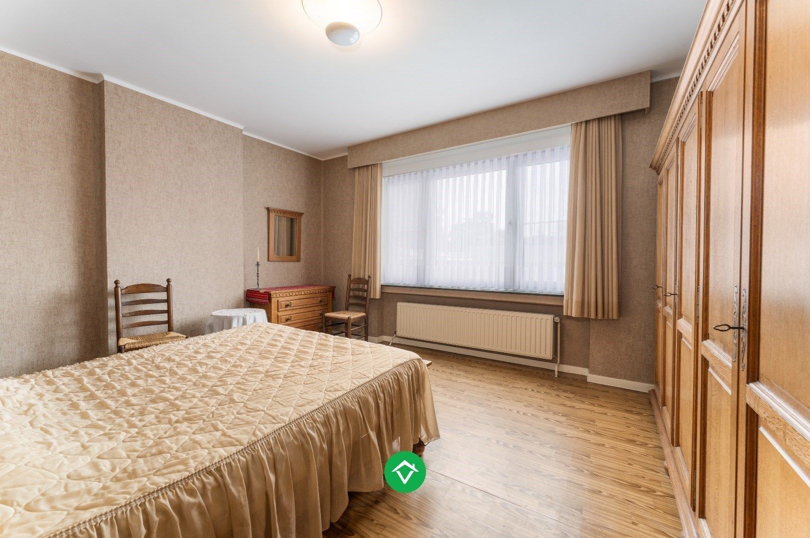 Ruime woning met 7 slaapkamers en loods (320m²) in centrum Roeselare foto 17