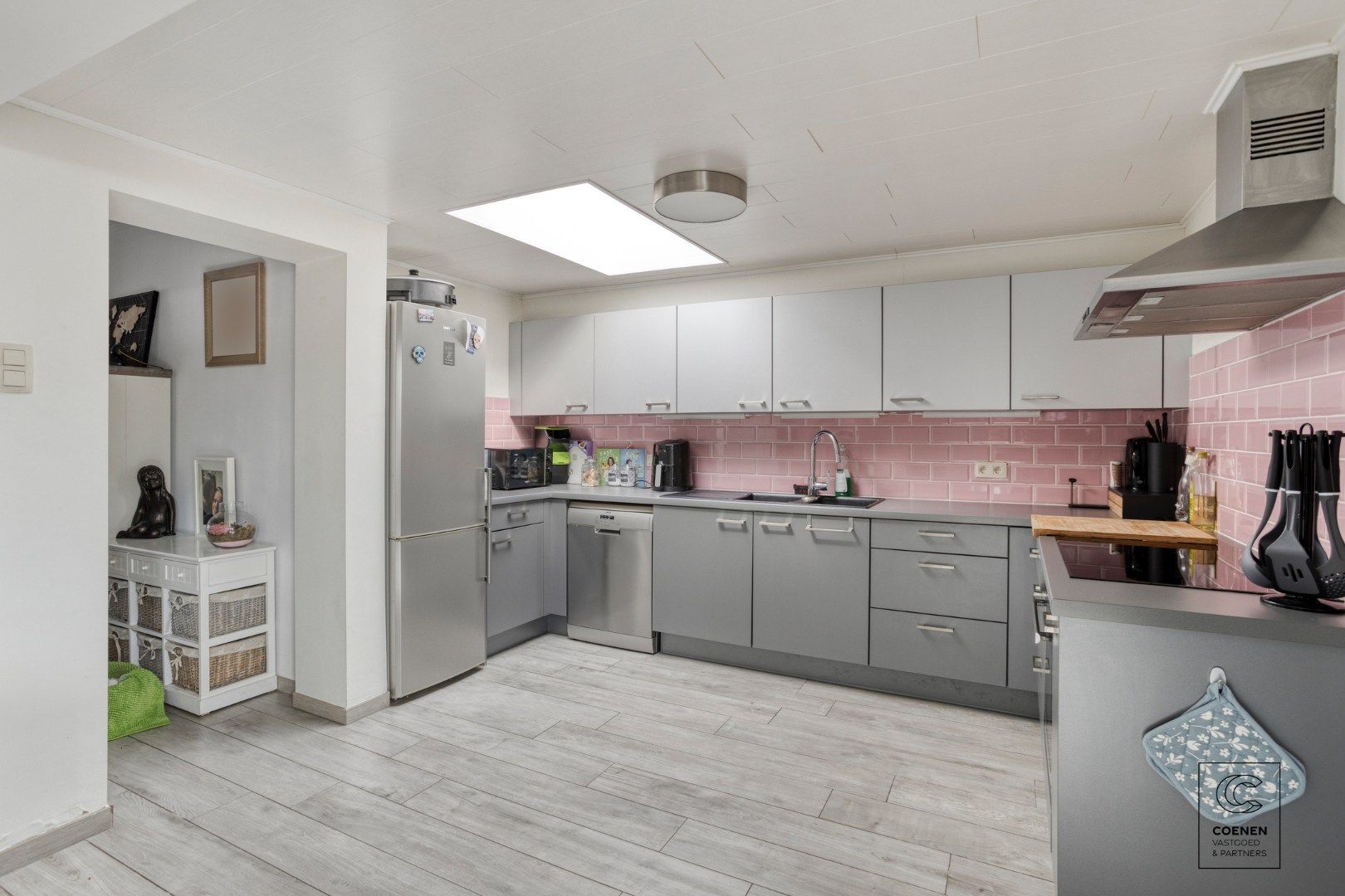 Zeer ruime en instapklare woning met een bew opp van 181 m², 4 ruime slpk's en zeer leuke, zonnige tuin met prachtig uitzicht! foto 10