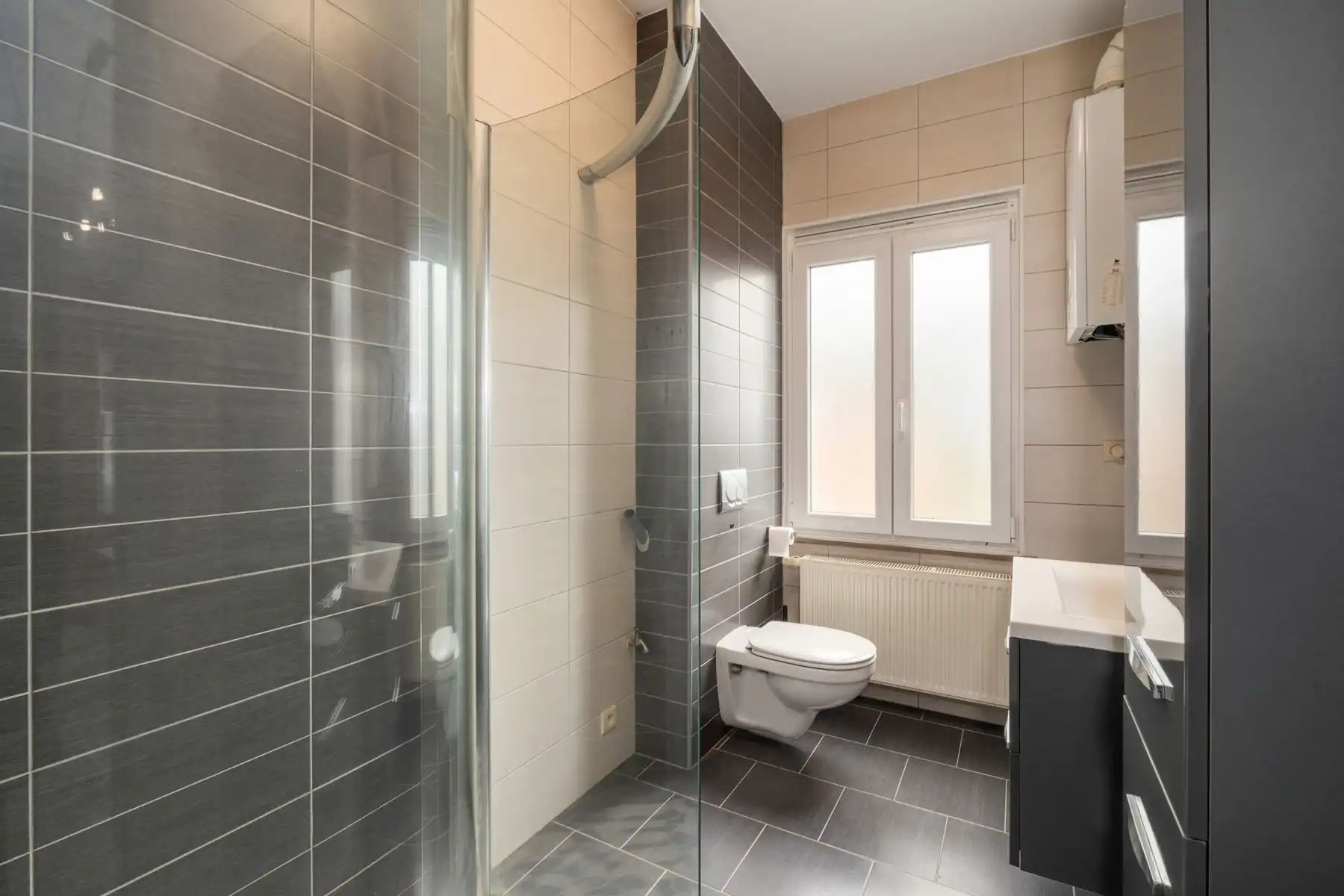 Investeringseigendom met 3 appartementen en tuin foto 20