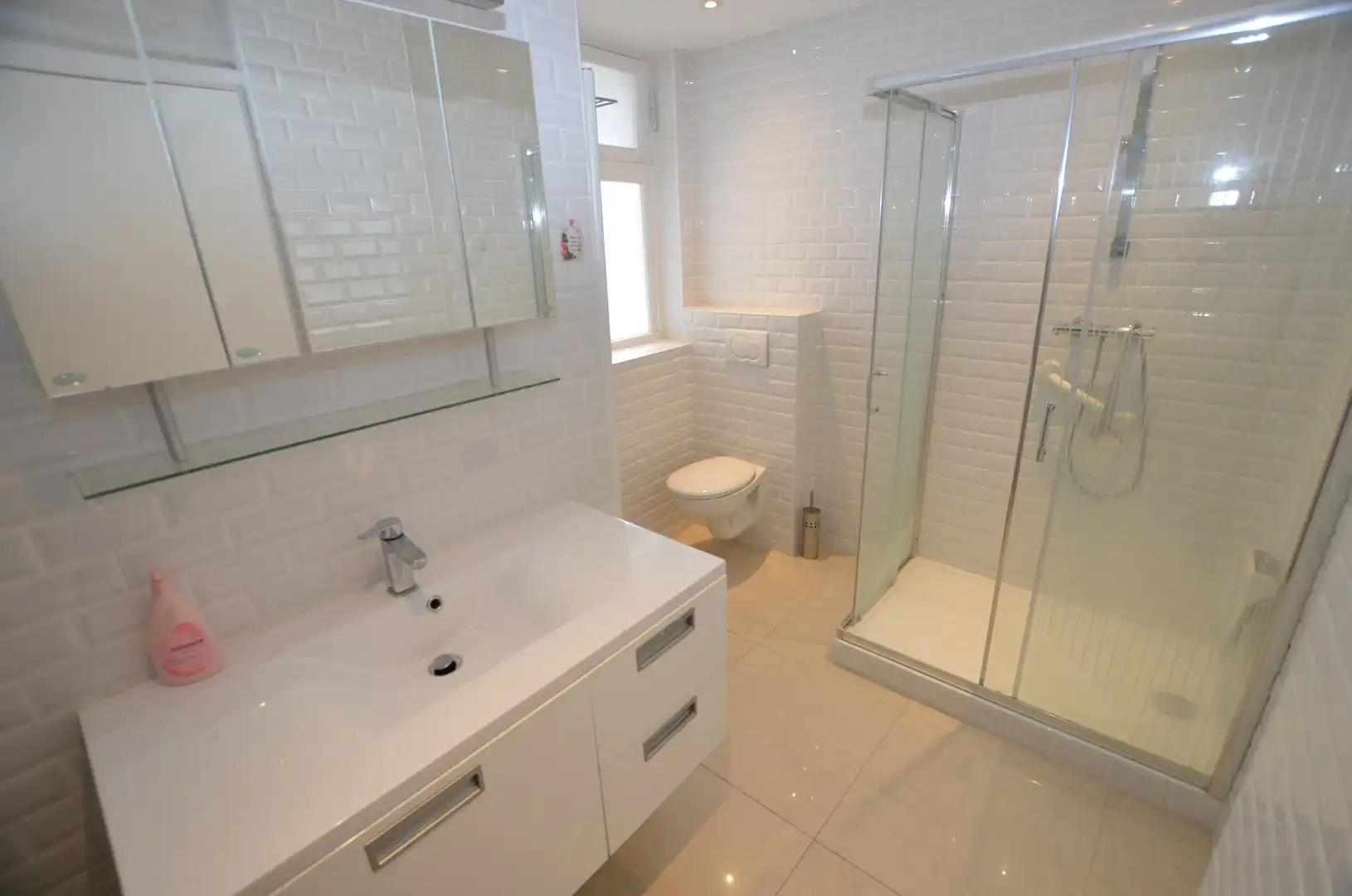 Prachtig ruim appartement met open zicht op Groentemarkt (2de verdiep) foto 12