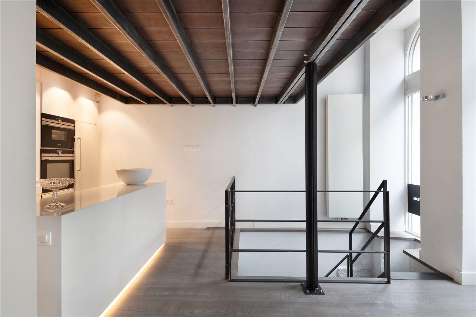 Unieke handelsruimte met studio in het centrum van Gent! foto 2