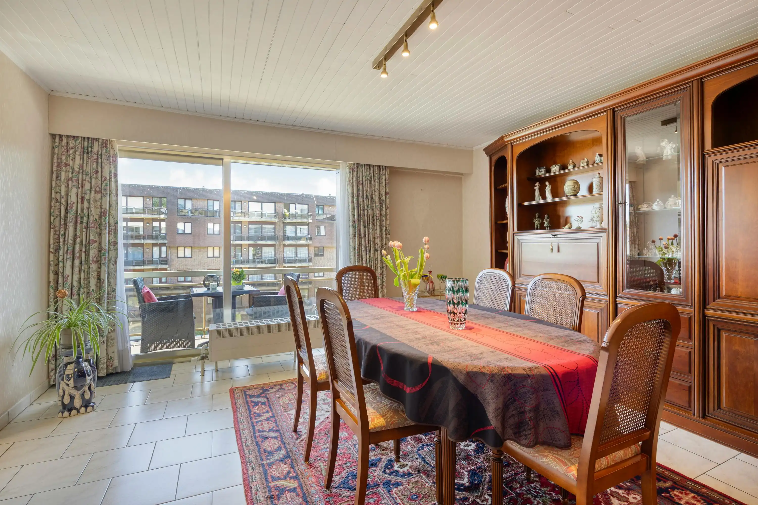 Ruim appartement met 2 slaapkamers te koop in Strombeek foto 2