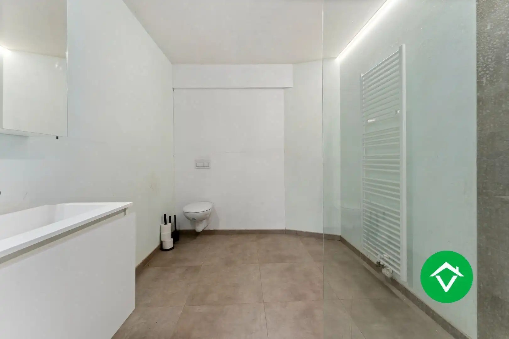 Appartement met autostandplaats te Leke foto 15