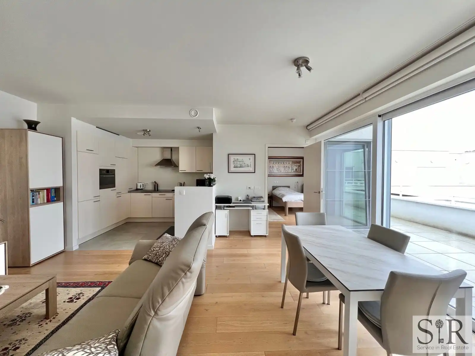 Serviceflat te koop foto 2