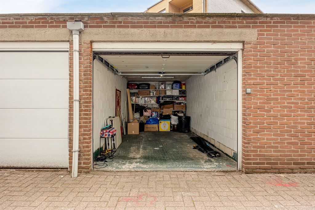 Instapklaar, gerenoveerd app. met 2 slaapkamers  foto 17