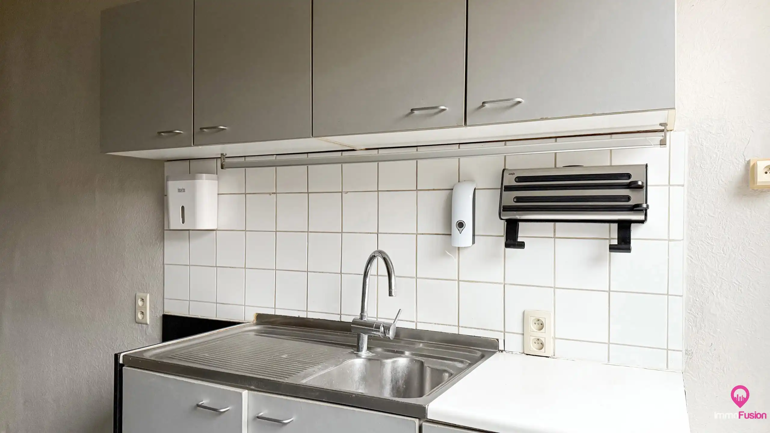 Handelspand met ingerichte bakkerij & appartement Wellen foto 13