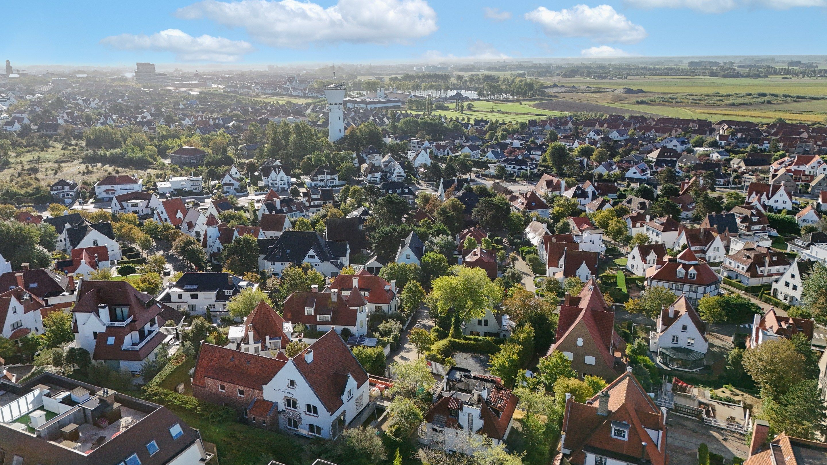 Unieke bouwgrond met vergunde plannen voor exclusieve villa foto 11