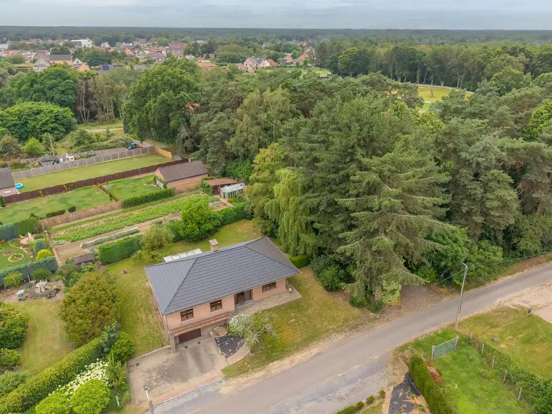 Groen gelegen gezinswoning met 3slk  foto 2
