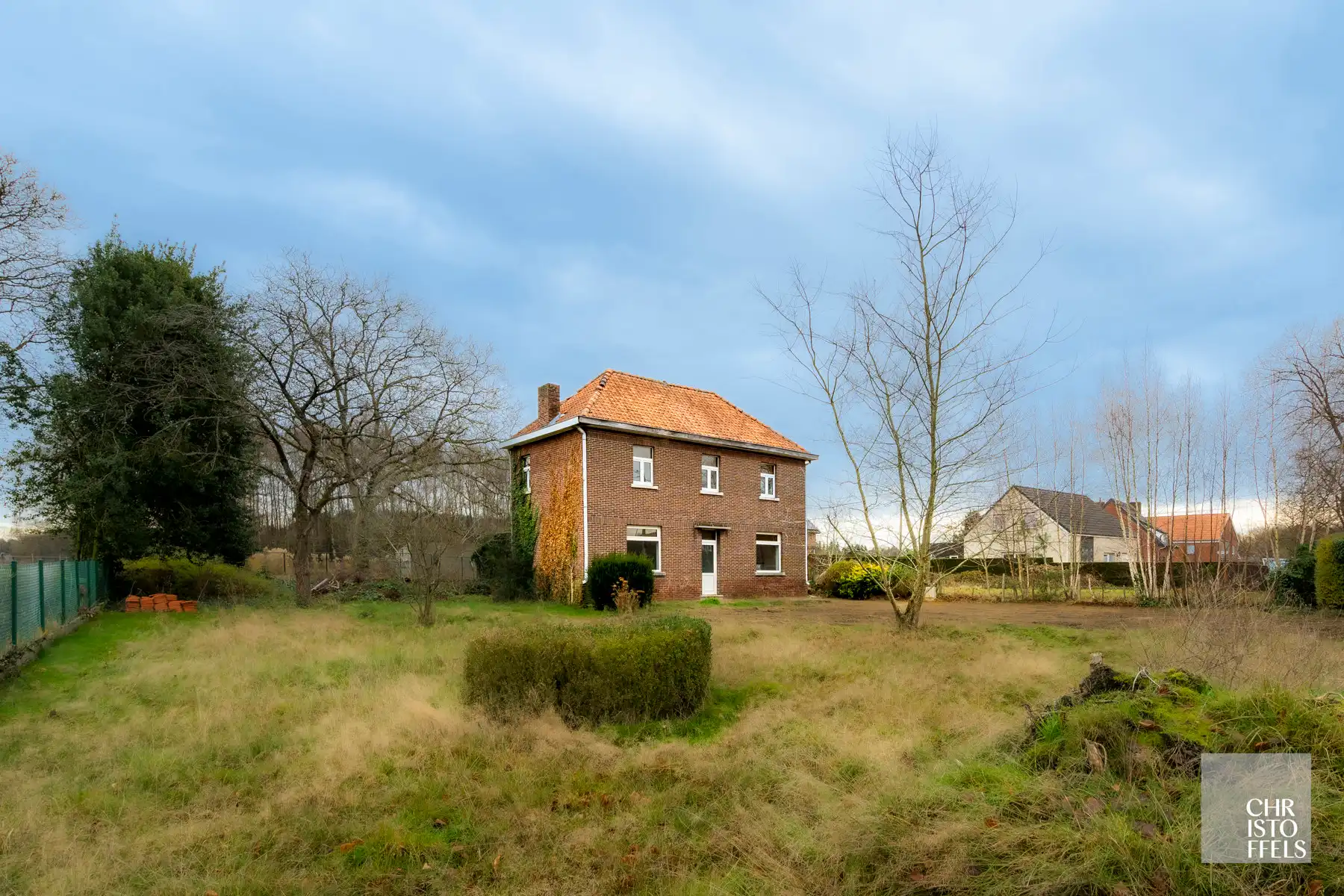 Op te knappen woning (157m²) op een ruim perceel van 1.451m²!  foto 14