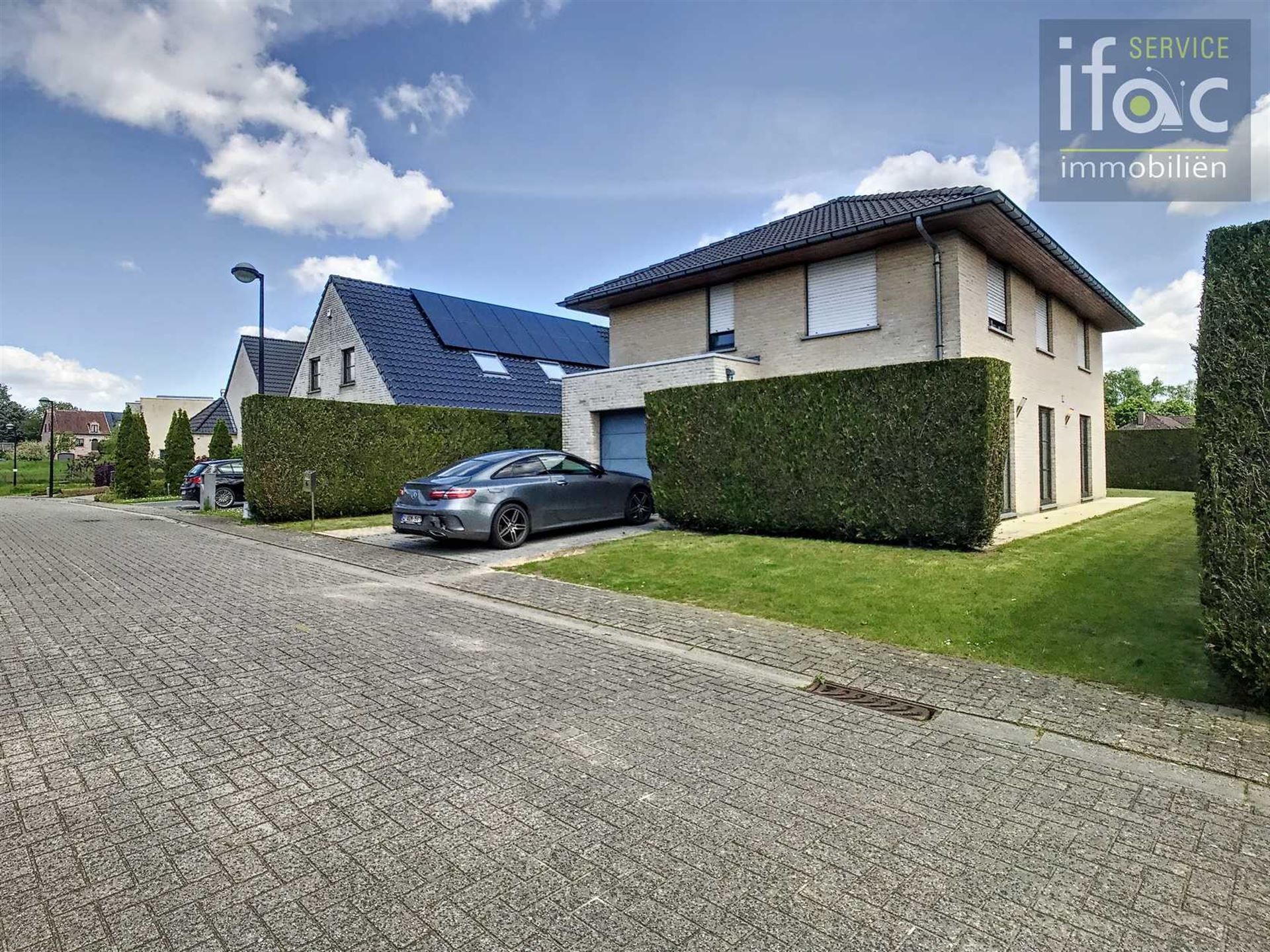 Geweldig gelegen Villa met 5 slaapkamers foto 28