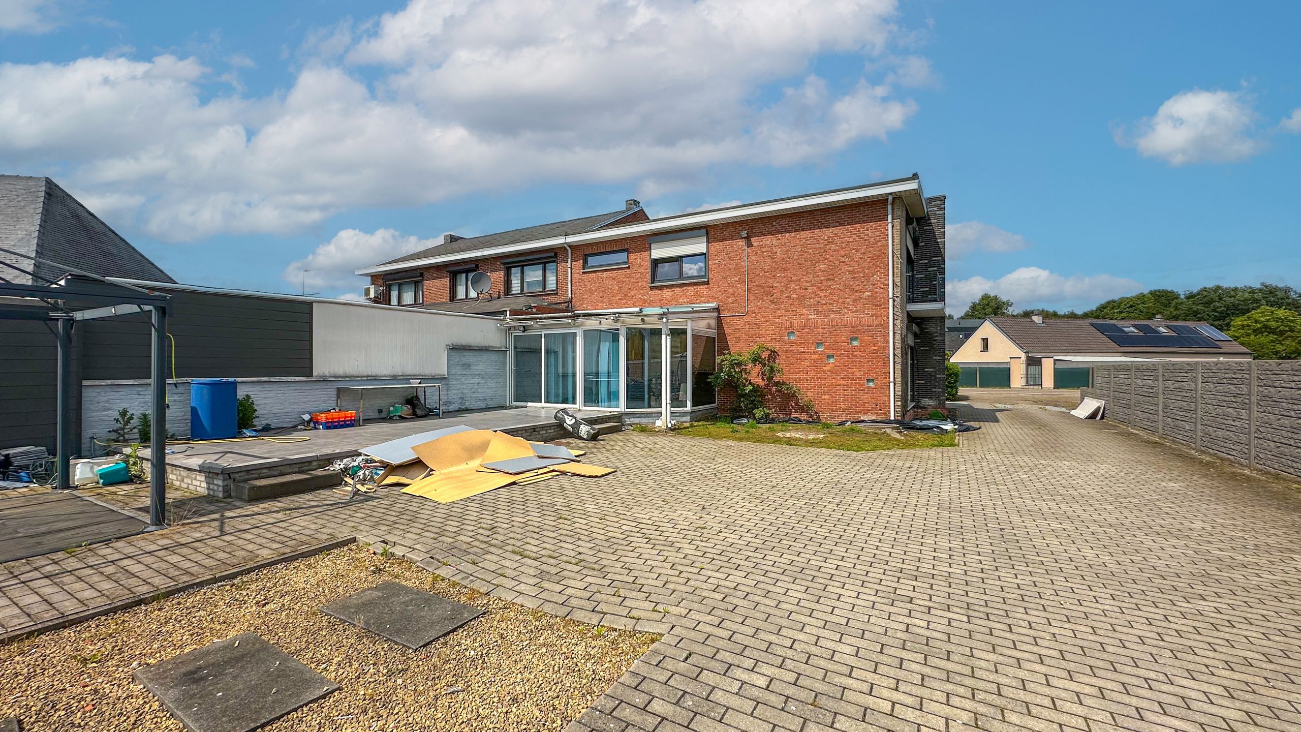 Centraal gelegen woning met 3 slpks op een mooi perceel! foto 33