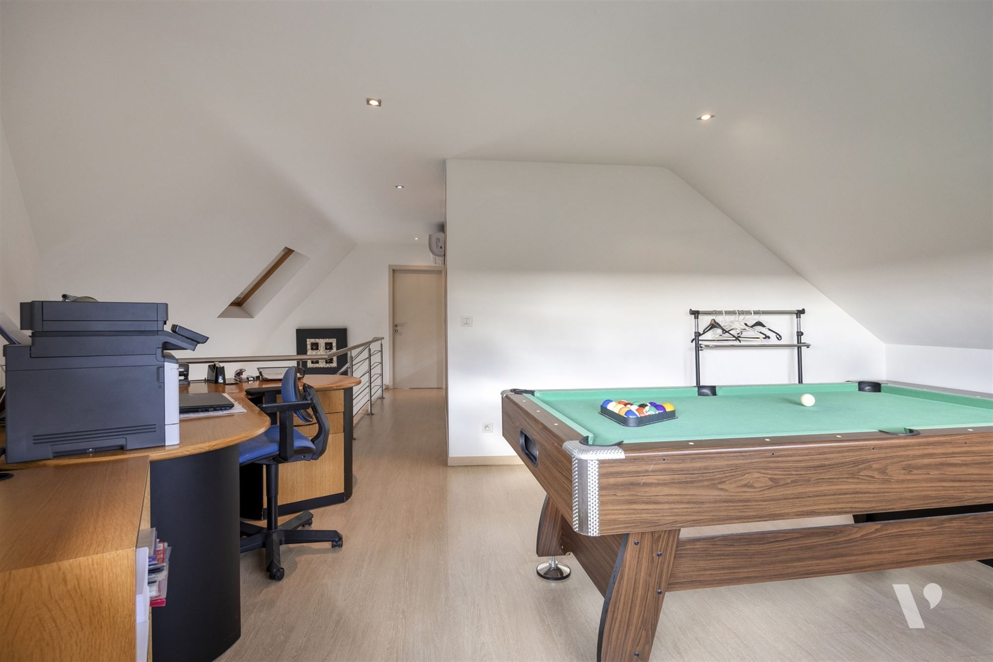Instapklare penthouse-duplex met garage en berging foto 16