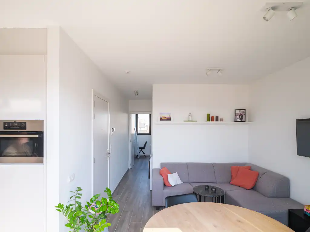 Recent nieuwbouw appartement (BJ 2020) met een aangenaam terras foto 7