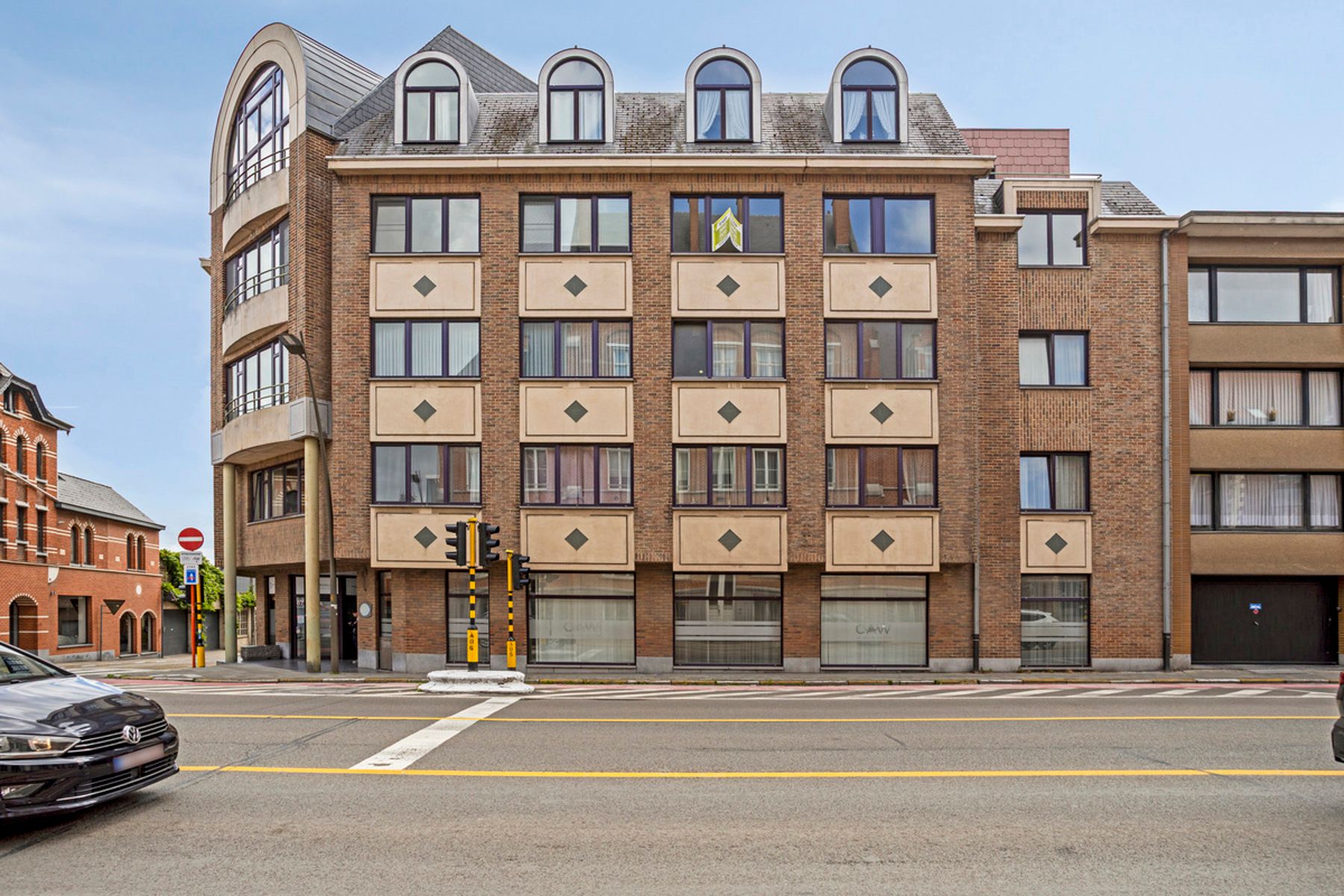 Goed gelegen appartement met 2 slaapkamers en staanplaats foto 14