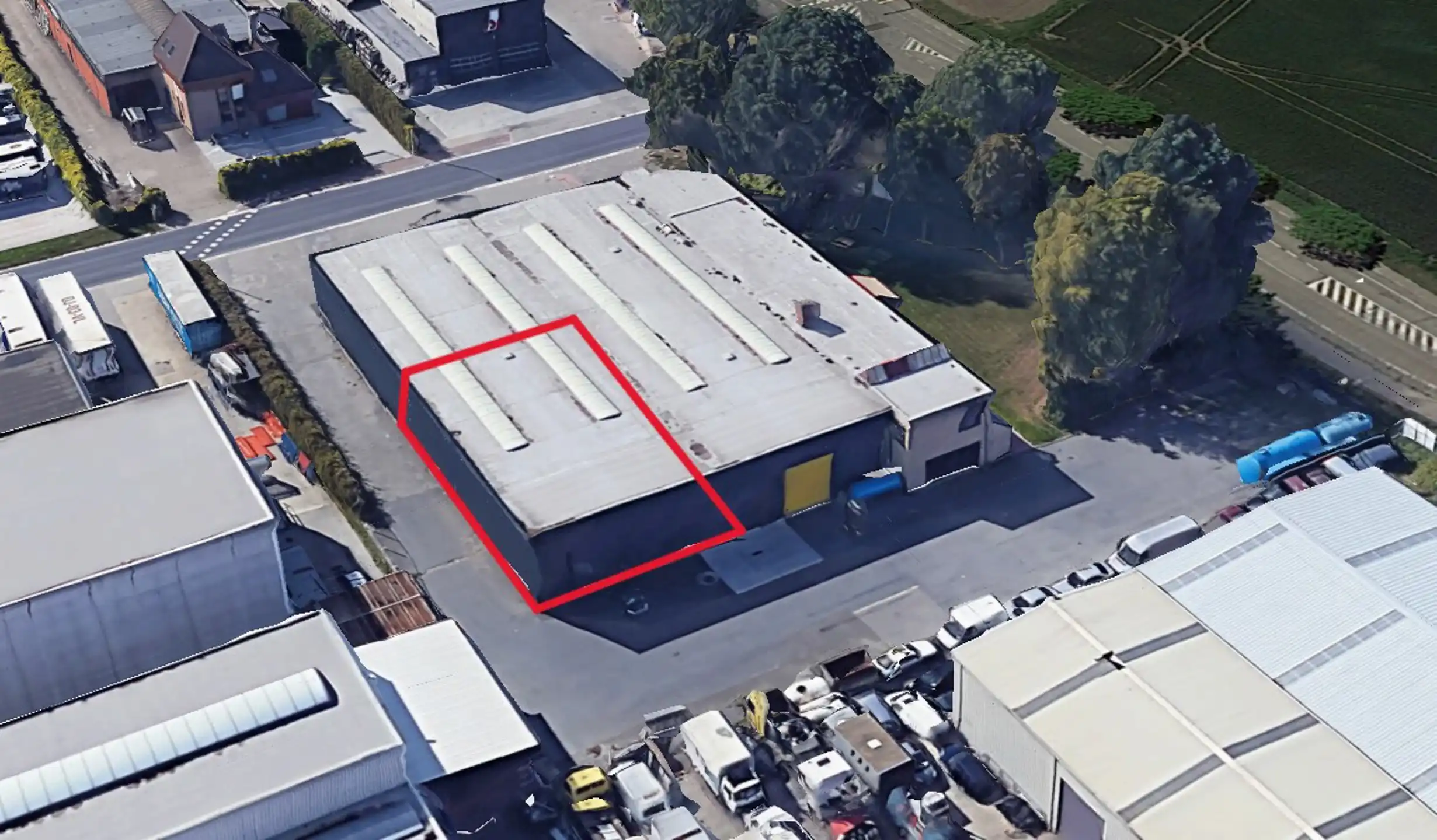 Te huur: ca 330m² magazijnruimte te Verrebroek foto 2