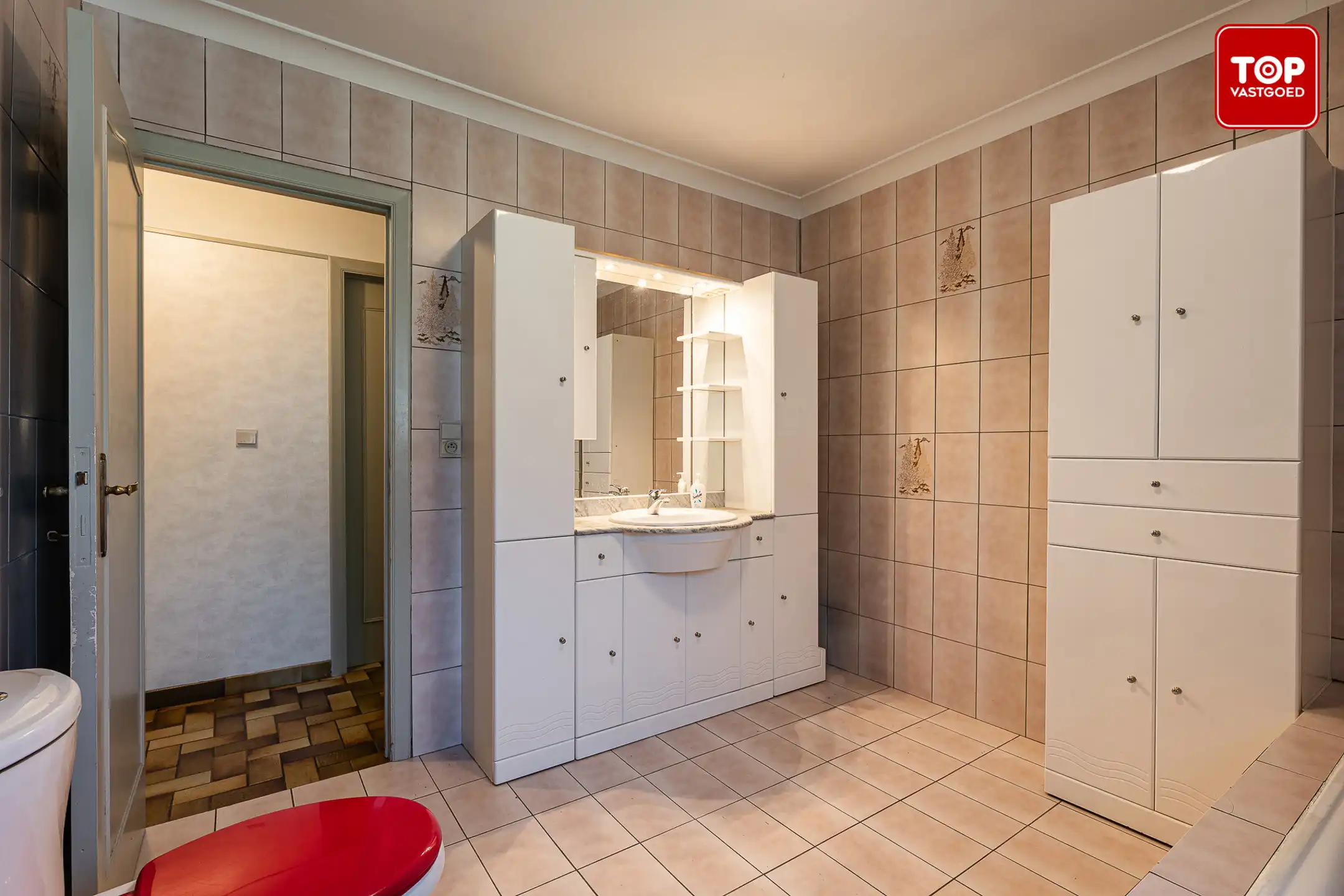 Op te frissen bungalow op toplocatie. foto 16