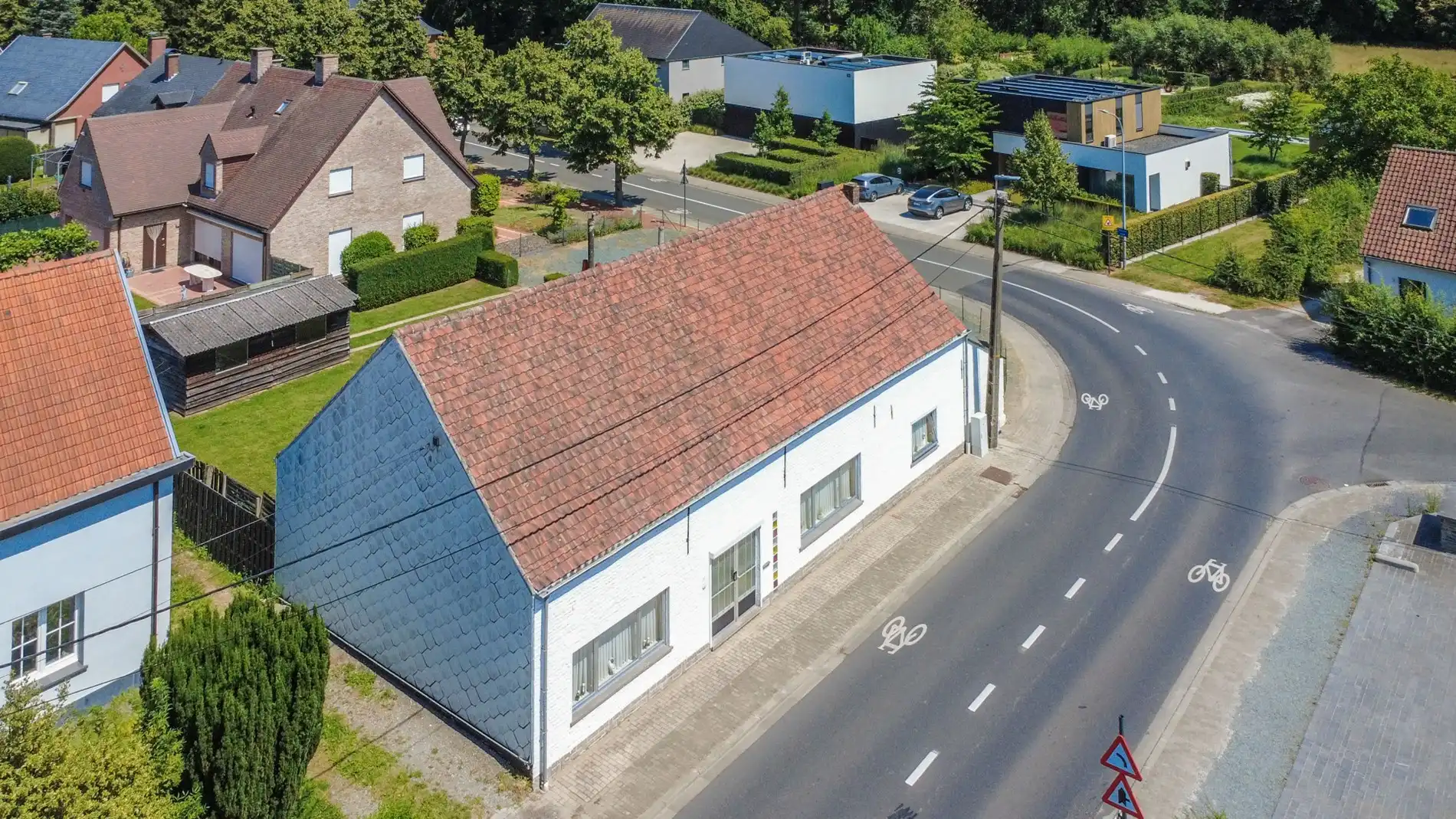 PROJECTGROND VAN 8A13CA ! foto 3