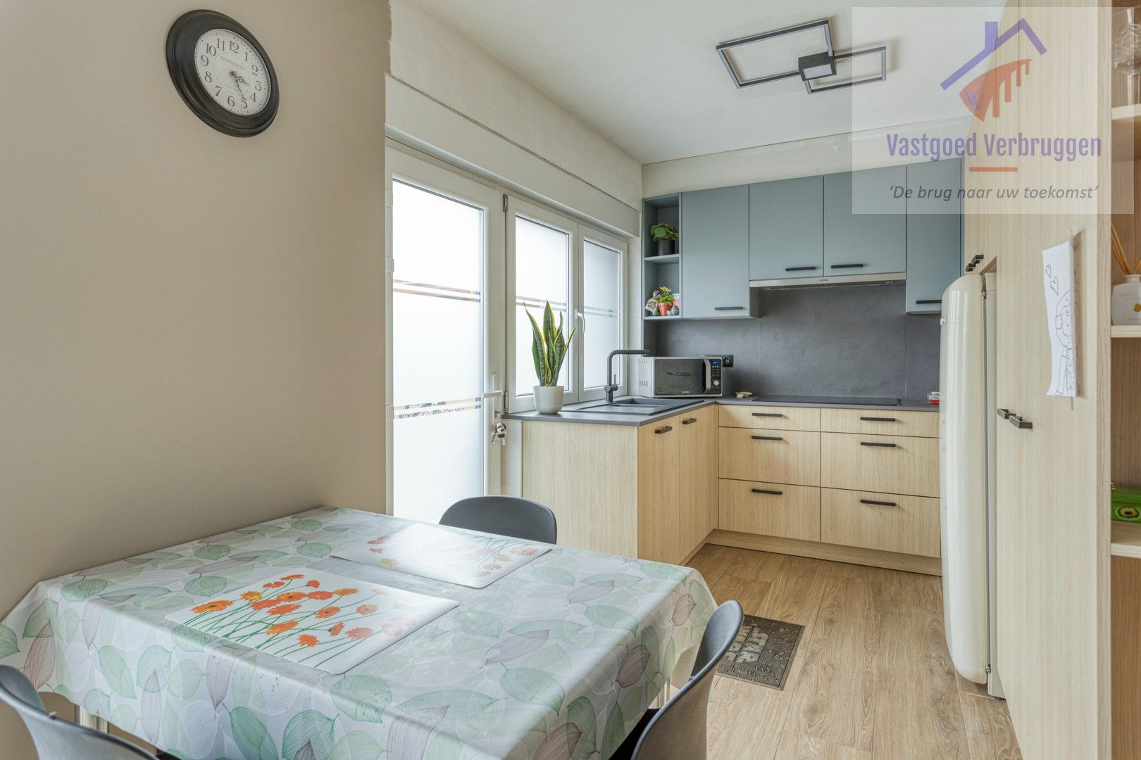Volledige gerenoveerde energiezuinige bungalow foto 6