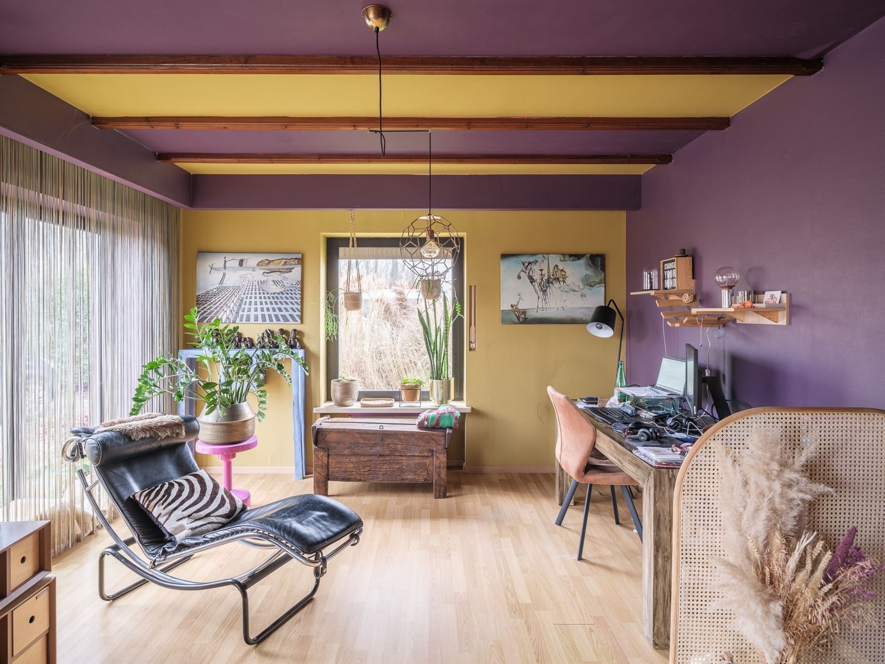 Op te frissen '70s woning met bijgebouwtje foto 2