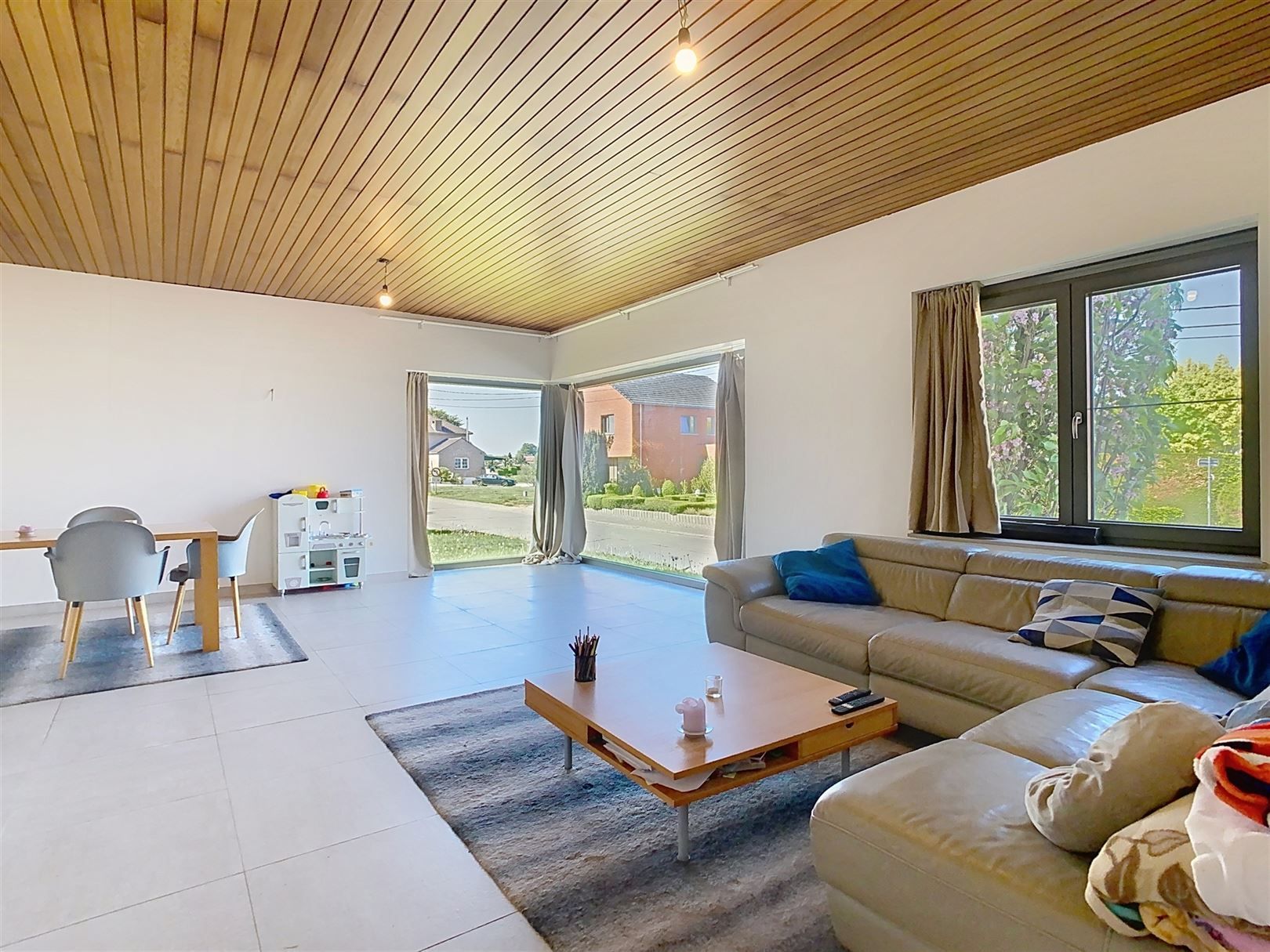 Ruime woning af te werken, 3/5 slpks, garage, tuin, 16a 03ca foto 8