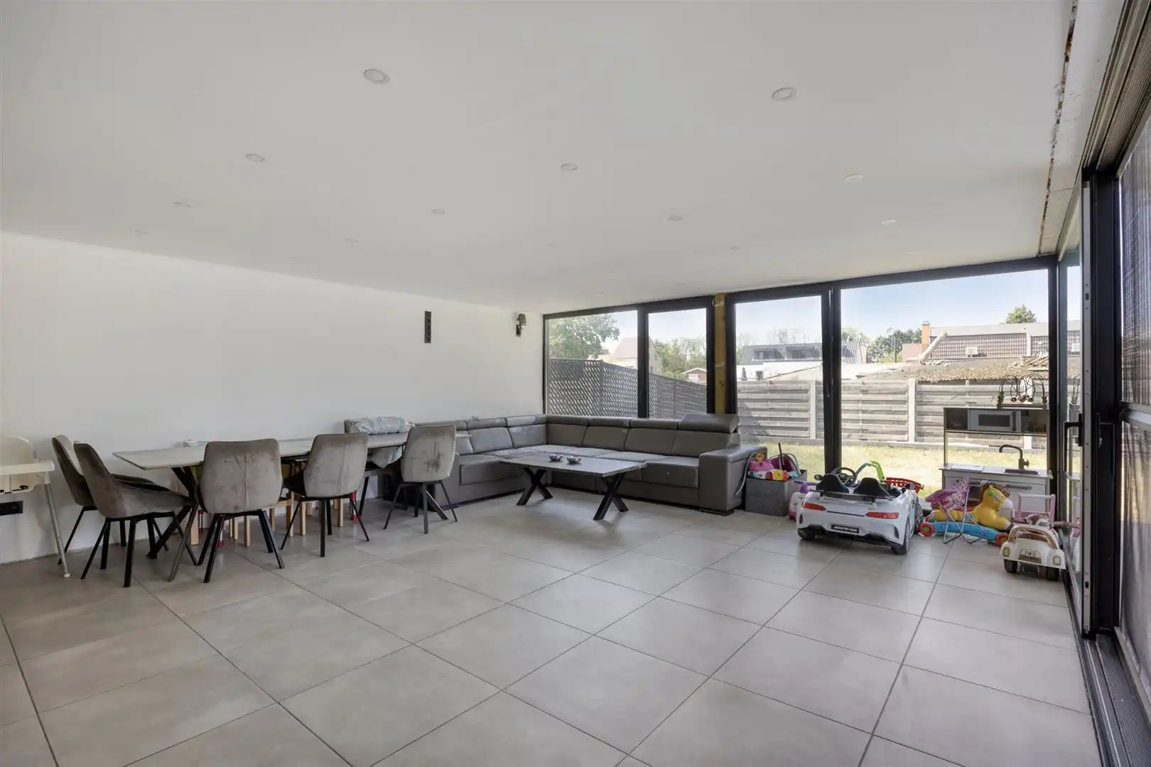 TE KOOP: Recente, halfopen bebouwing te Heusden-Zolder!  foto 8