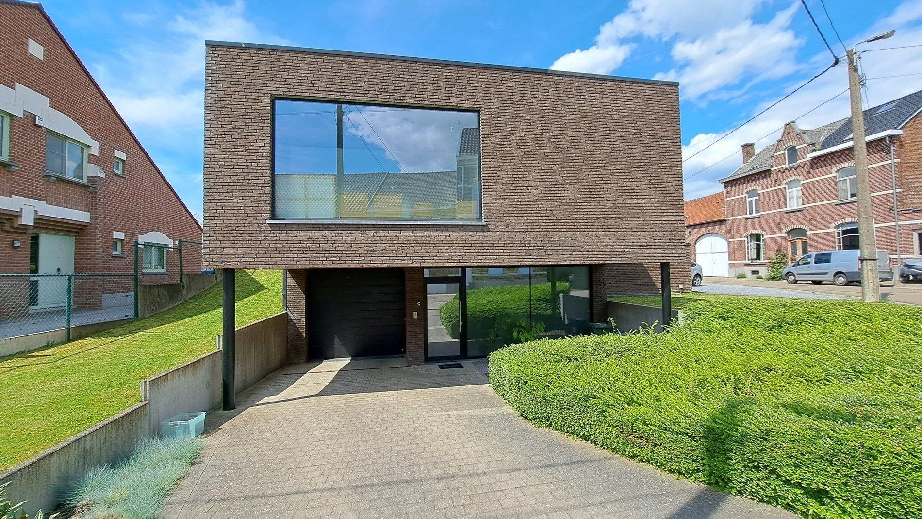 Energiezuinige woning met 3 slpks, garage, tuin en zeer ruim terras foto 2