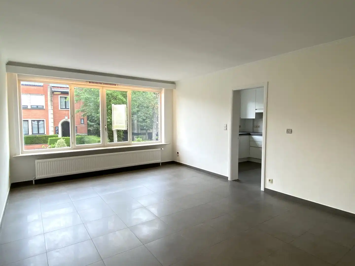 APPARTEMENT MET 2 SLAAPKAMERS | TERRAS EN GARAGE !!! foto 2