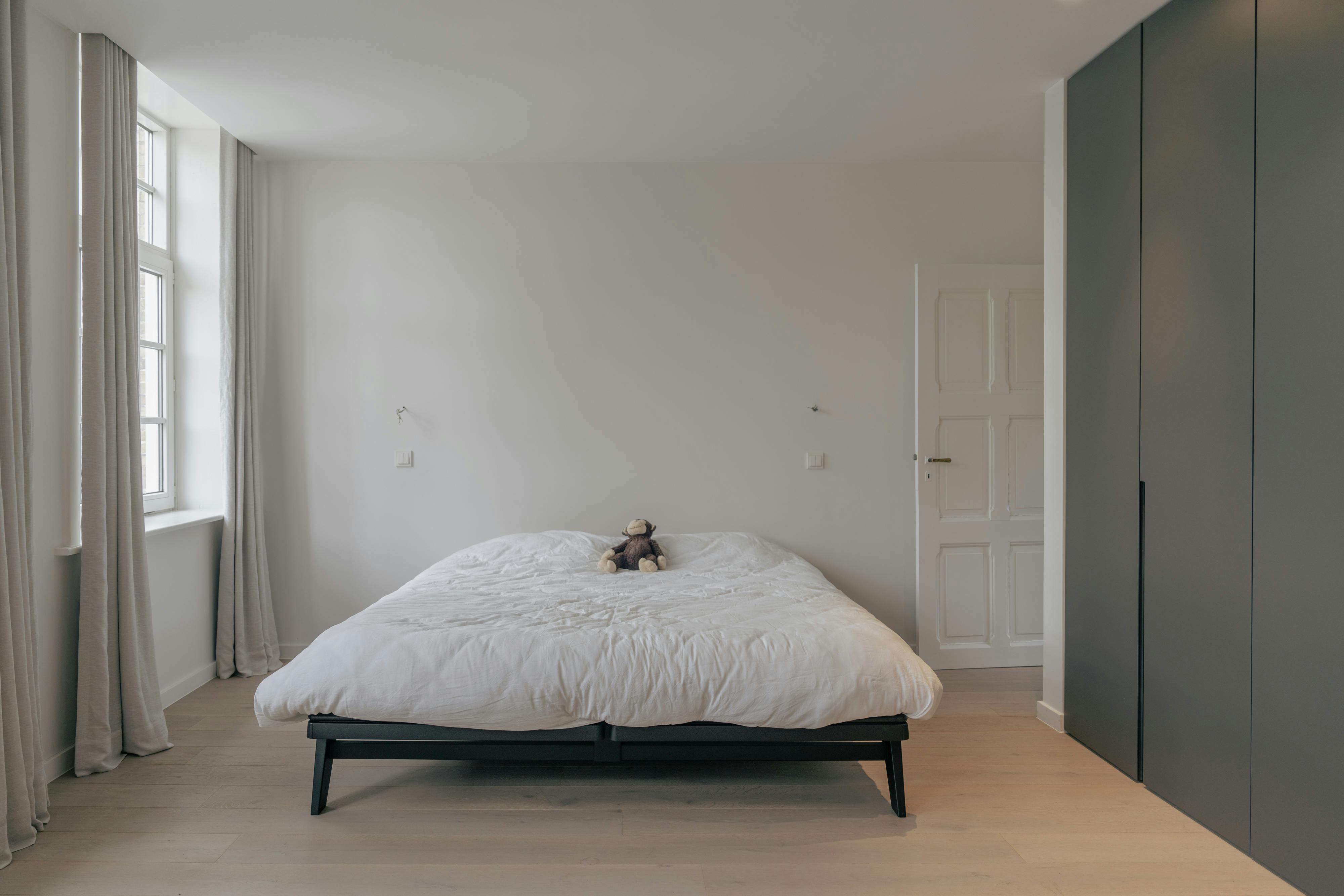 Luxueuze herenwoning met 5 slaapkamers en zwembad. foto 15