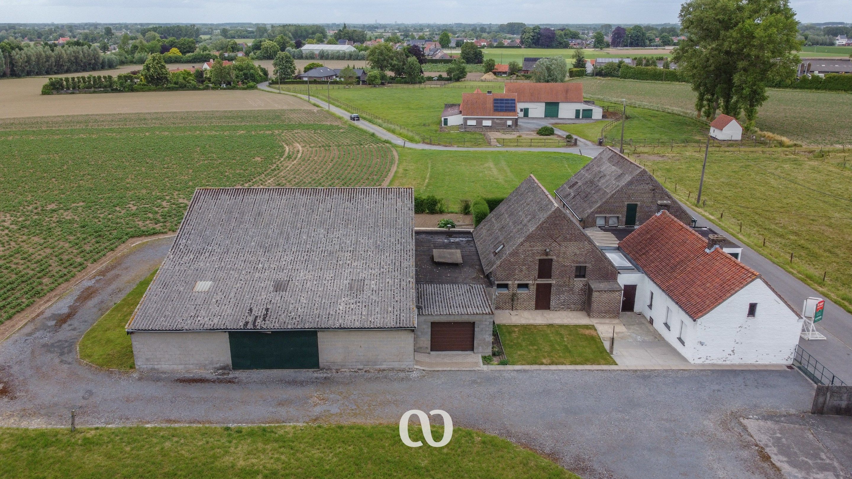 Prachtig gelegen hoeve met gronden op meer dan 3,5 ha foto 5
