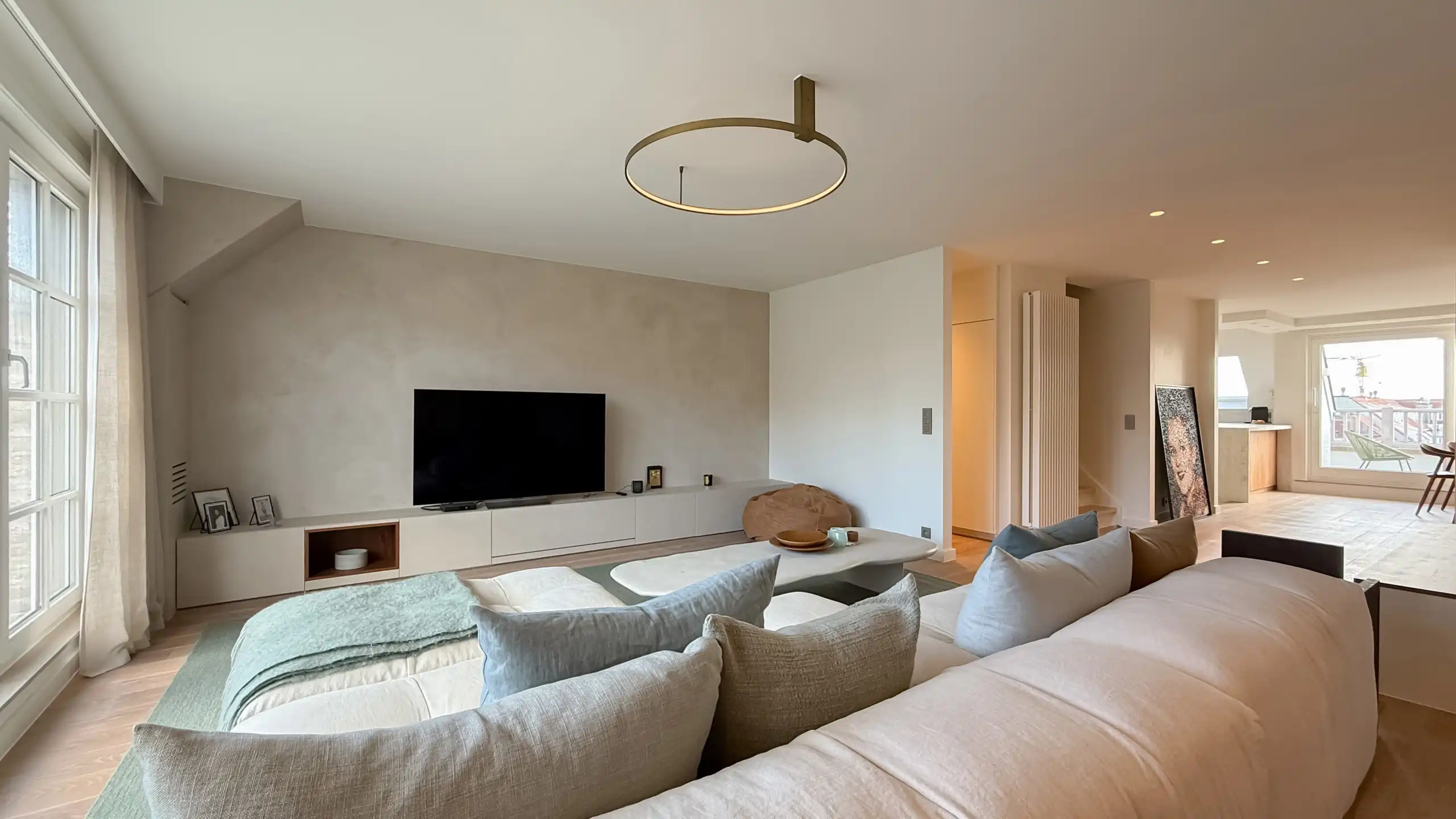 Stijlvol gerenoveerd duplexappartement / centrum van Knokke. foto 5