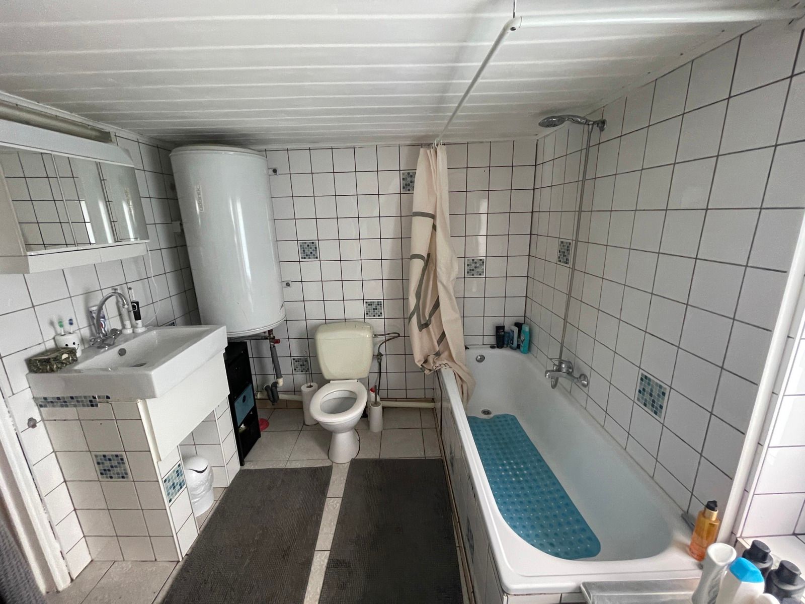 Rustig gelegen woning met prachtig zicht op de weilanden foto 10