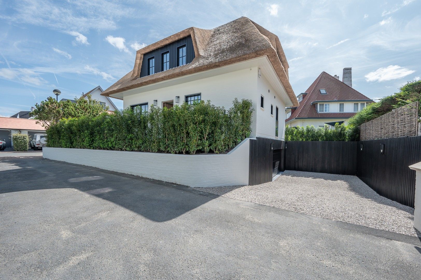 Volledig gerenoveerde villa gelegen op een rustige ligging, nabij het strand en het Zegemeer. foto 4