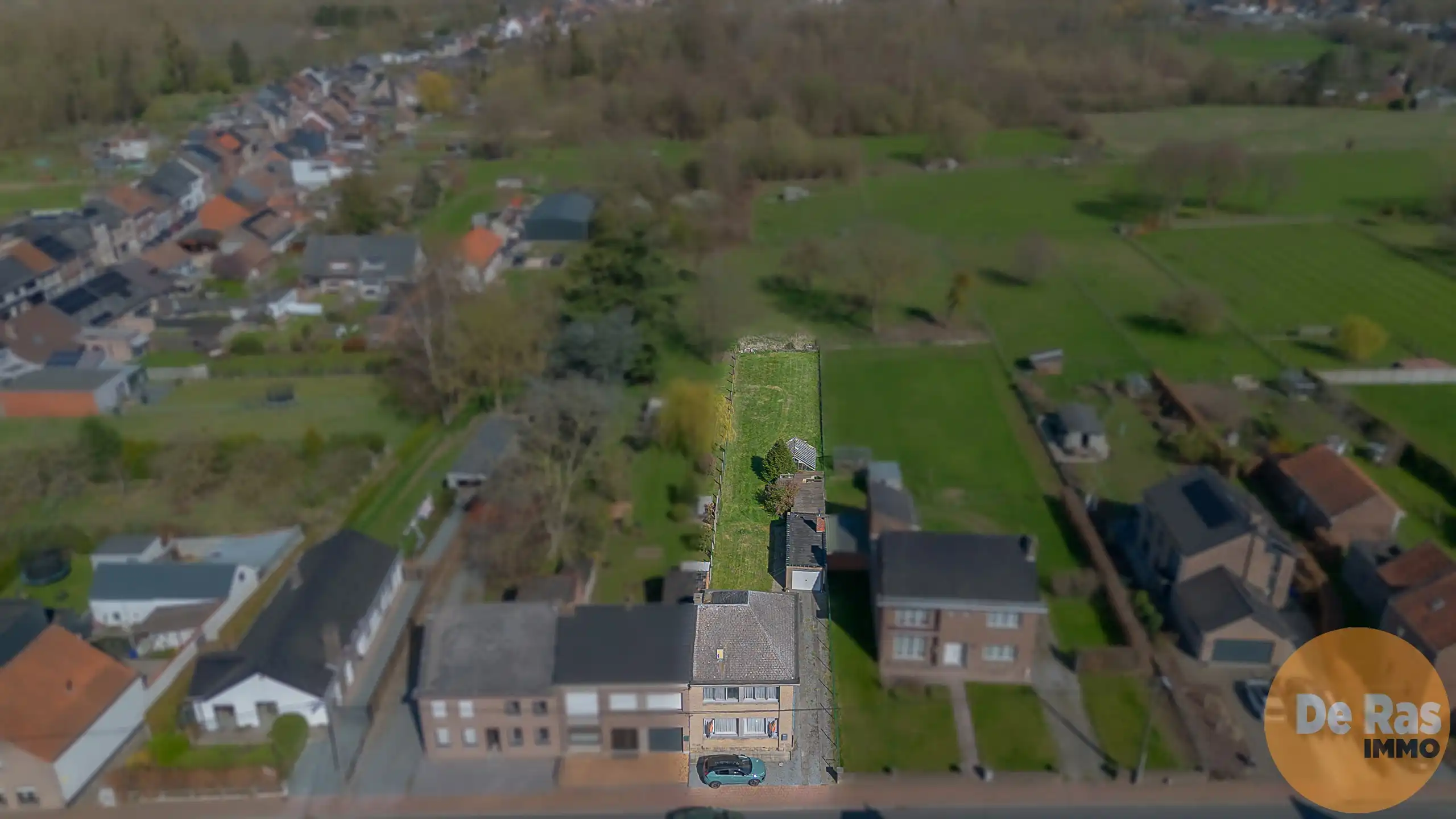 LIEDEKERKE - Ruime renovatiewoning met garage op toplocatie  foto 15