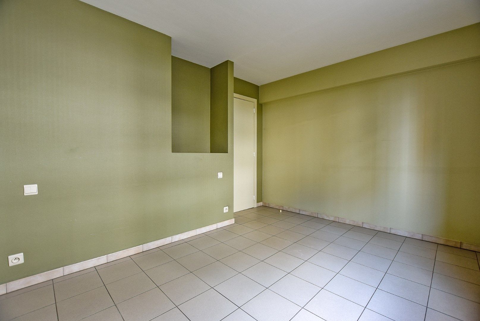 Goed gelegen 2-slaapkamerappartement te Oostduinkerke-Bad vlakbij de winkelstraat en het strand.  foto 11